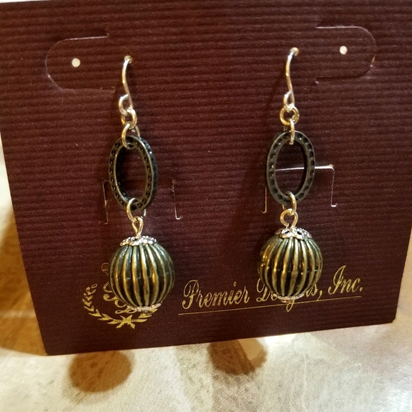 NEW Premier Designs Antique Style Dangling Earrings - Picture 4 of 4